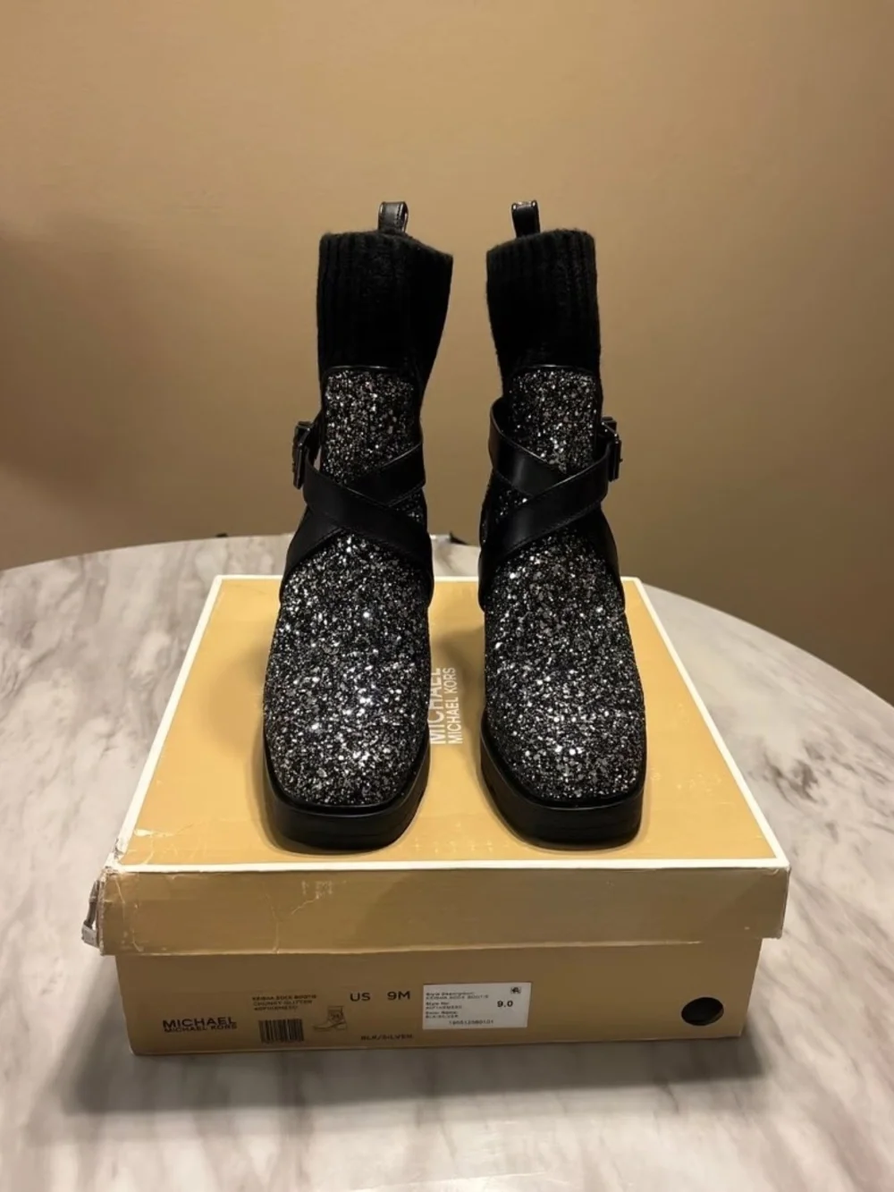 MICHAEL KORS KEISHA SOCK BOOTIE BLK/SILVER Size 9
